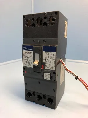 GE General Electric SFHA36AT0250 250A Spectra Circuit Breaker w Aux 250 Amp Plug