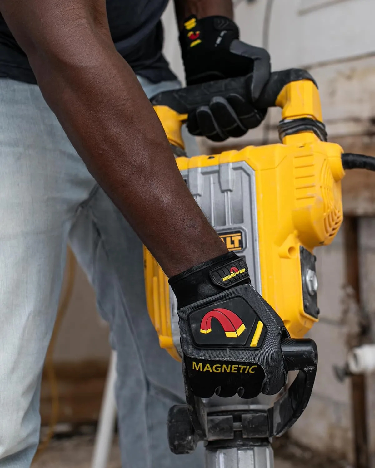 MagnoGrip Pro Performance Work Gloves with Integrated Magnetic Storage, Touchscreen Technology, Impact Resistant