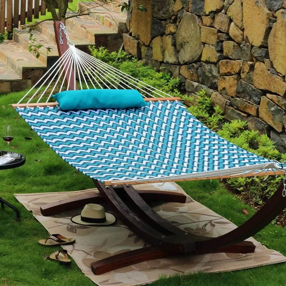 Quilted Fabric Double Hammock with Pillow, Heavy Duty Hardwood Spreader Bar, Hammocks for Outside, 450-pound Capacity, Hamacas para Adultos for Patio/Garden/Yard/Pool/Beach, Wavy Stripe