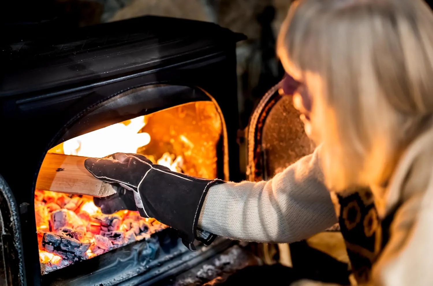 RAPICCA Fireplace Gloves Fire Heat Resistant: Black 14IN - Fireproof Leather for Fireplace Fire Pit Wood Stove Campfire Furnace BBQ Grill Stick Mig Welding Welder Gear - One Size