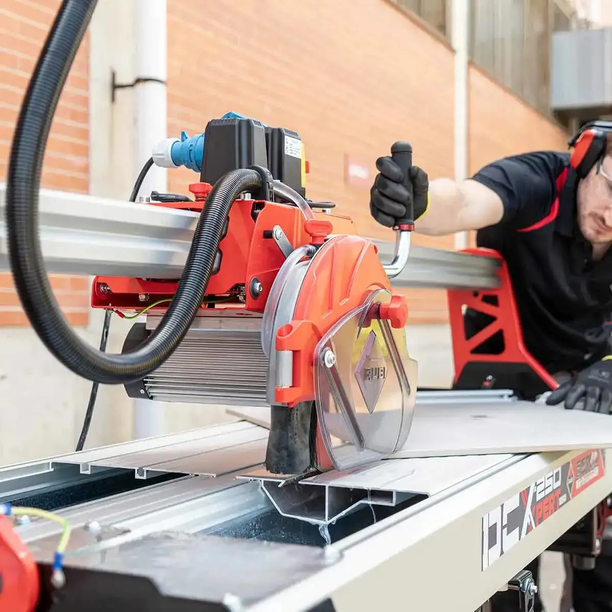 Rubi Tools DCX-250 Xpert Wet Saw