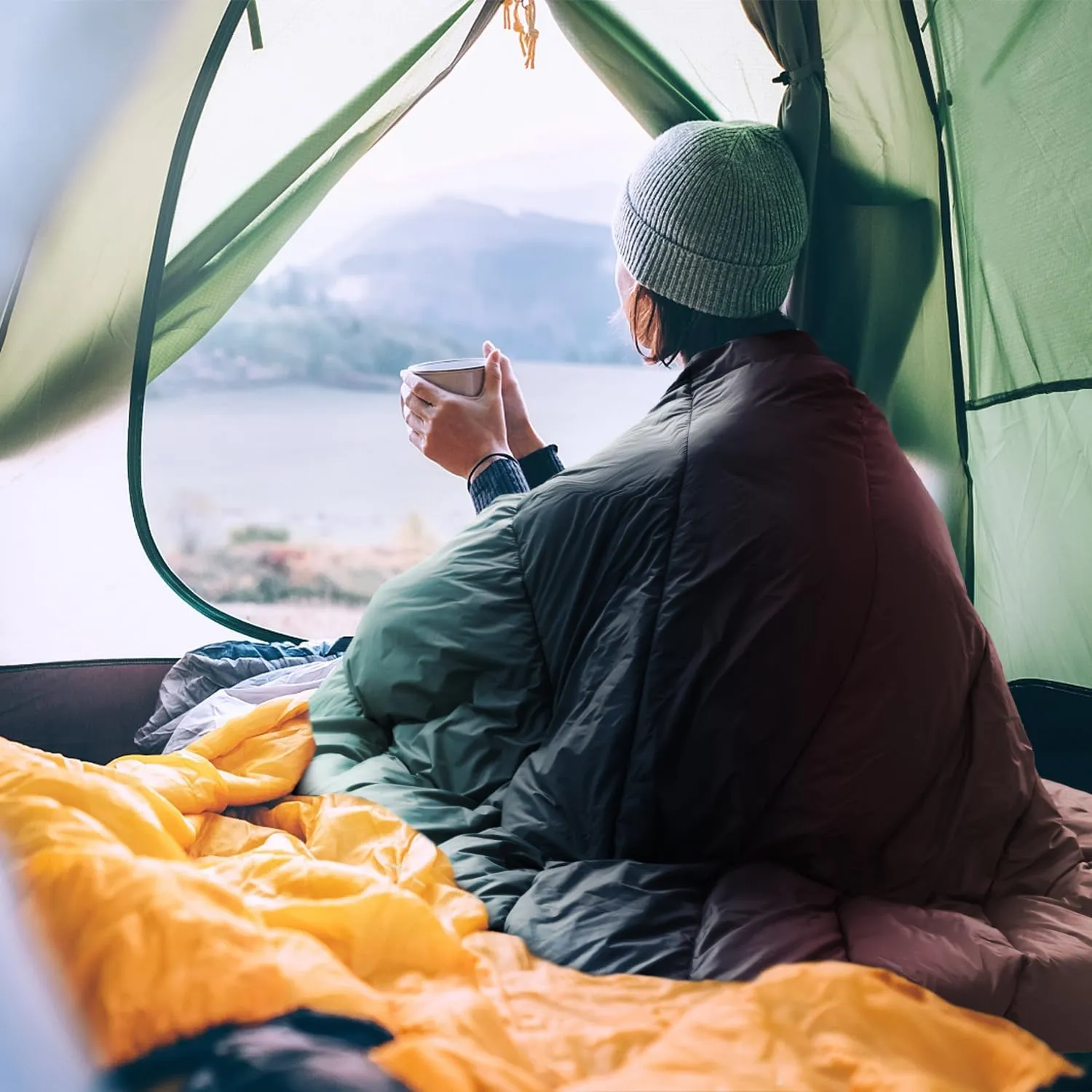 zzlamb Camping Blanket, Outdoor Lightweight Travel Blanket Puffy Portable Down Alternative, Windproof Warm Cloak with Snaps, Cozy Quilt Backpacking Picnic RV Plane Car Hammock Beach Climbing
